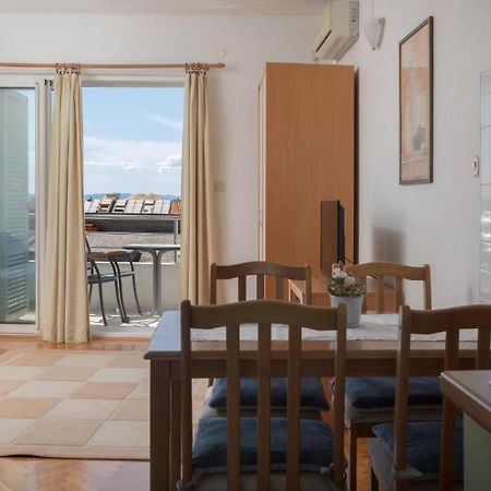 Apartmani Vela Tucepi Exterior photo