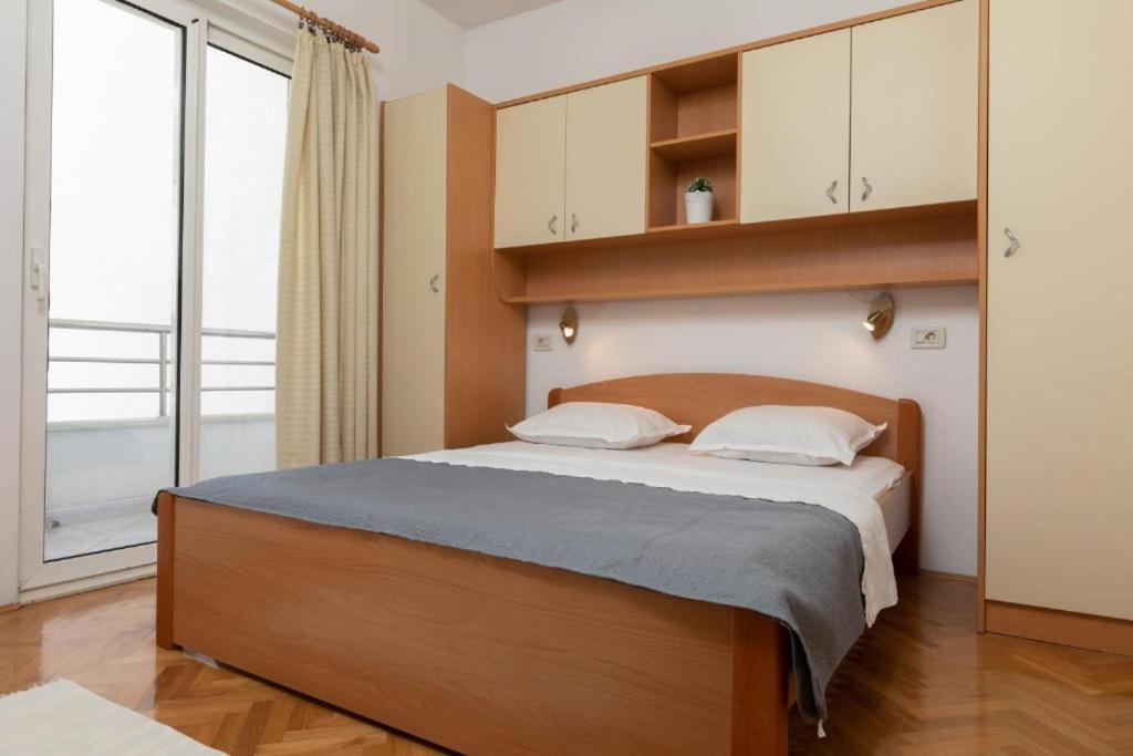 Apartmani Vela Tucepi Exterior photo